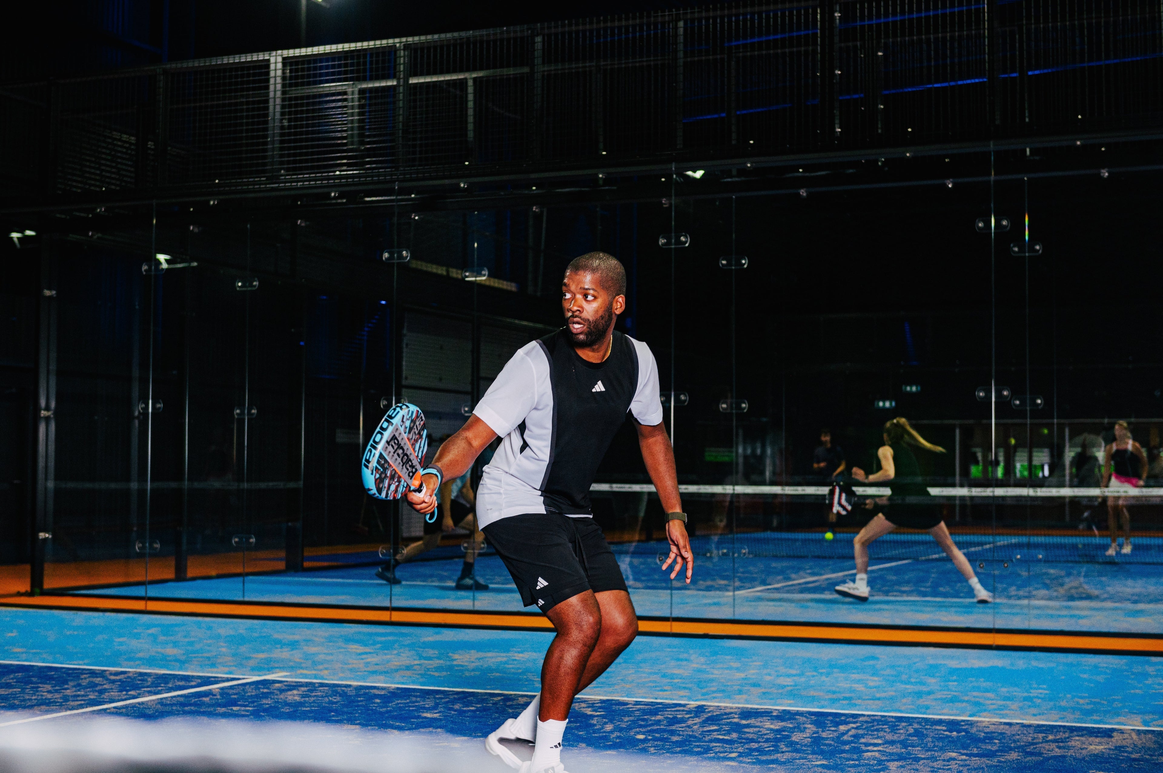 Padel bij Platform 5 – speel de snelstgroeiende sport